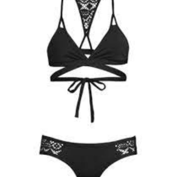 NEW Black Bikini Size Juniors XL Extra Large Strappy lace halter tie Comes from - Picture 3 of 3